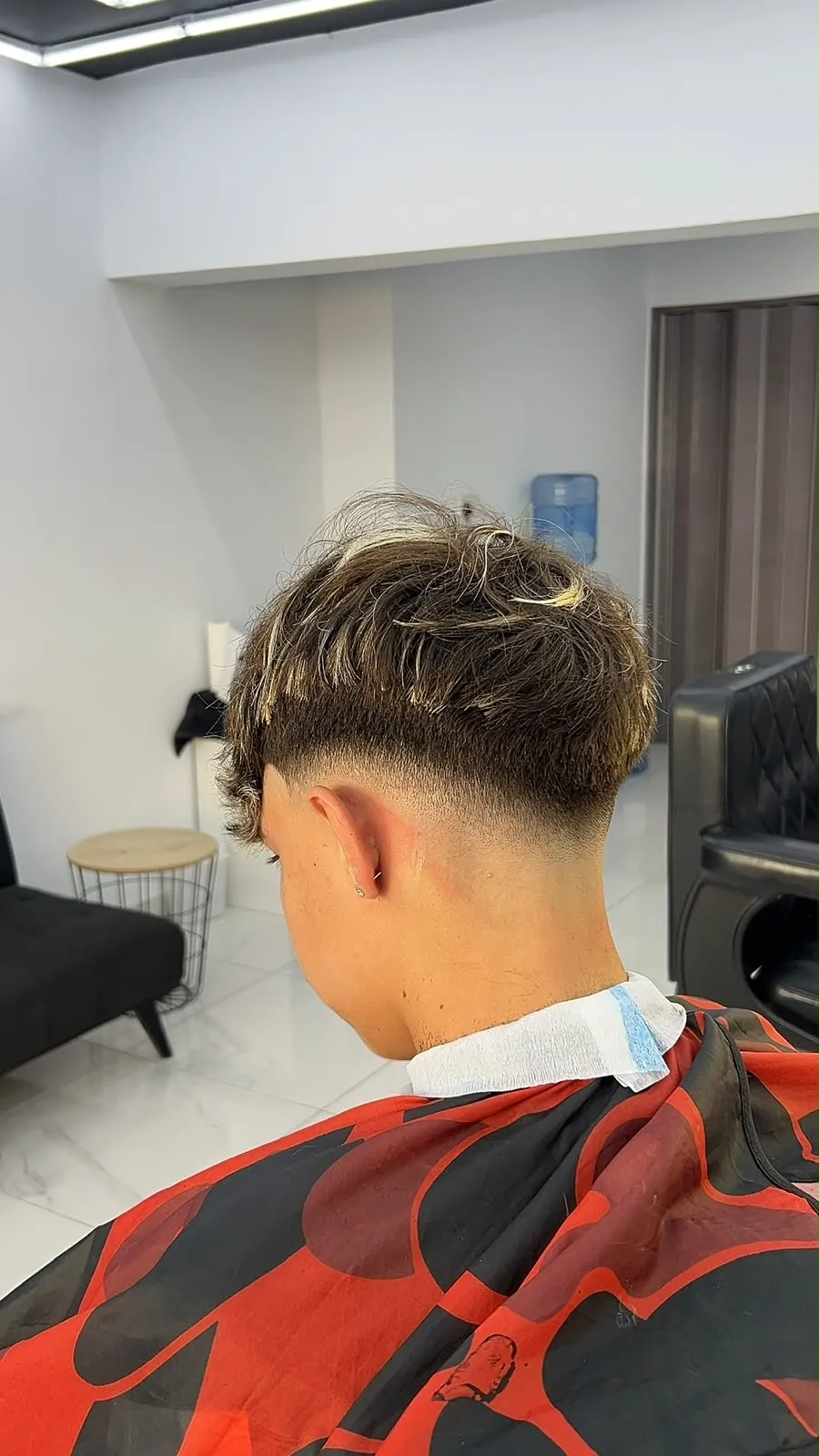 Haircut by Jean, in colour